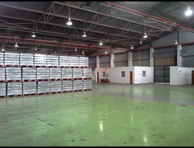 1,500M² FACTORY RENTED IN EPPING INDUSTRIAL